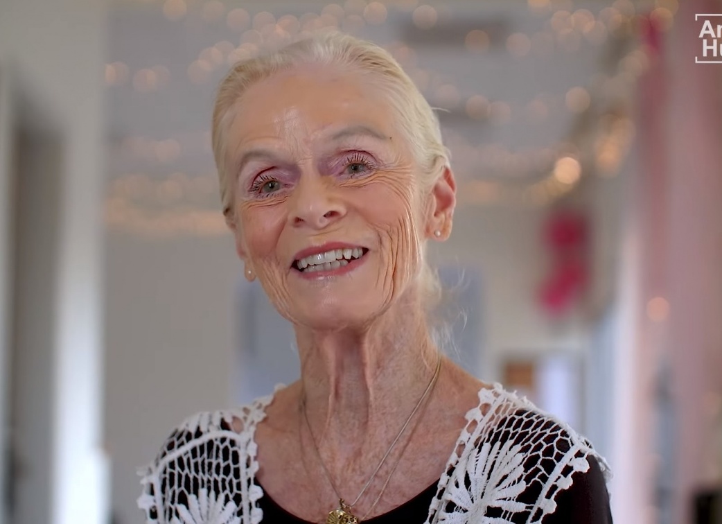 77-летняя балерина тренируется по шесть раз в неделю и до сих пор продолжает выступать