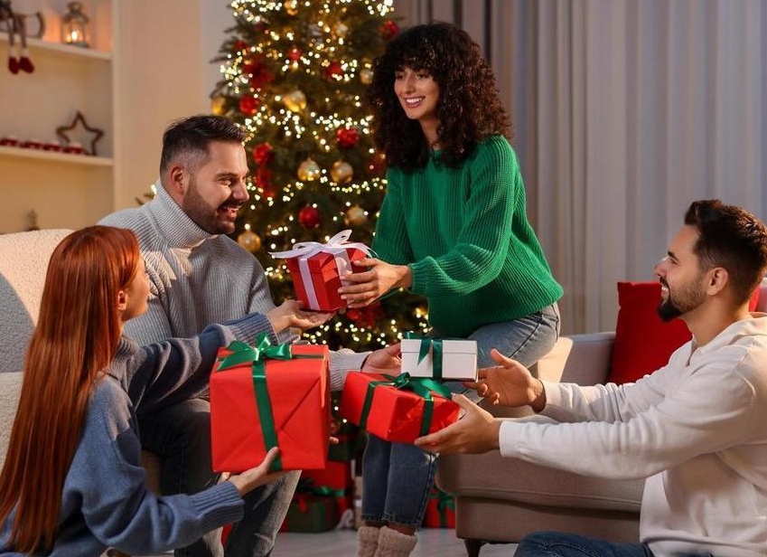 Что подарить на Новый год 2025 человеку у которого все есть 5 беспроигрышных вариантов