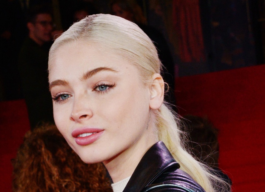 Алена Шишкова не ответила на вопросы школьной программы Их всего три проверьте себя